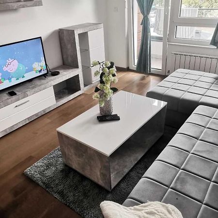 Square Apartment Banja Luka Luaran gambar