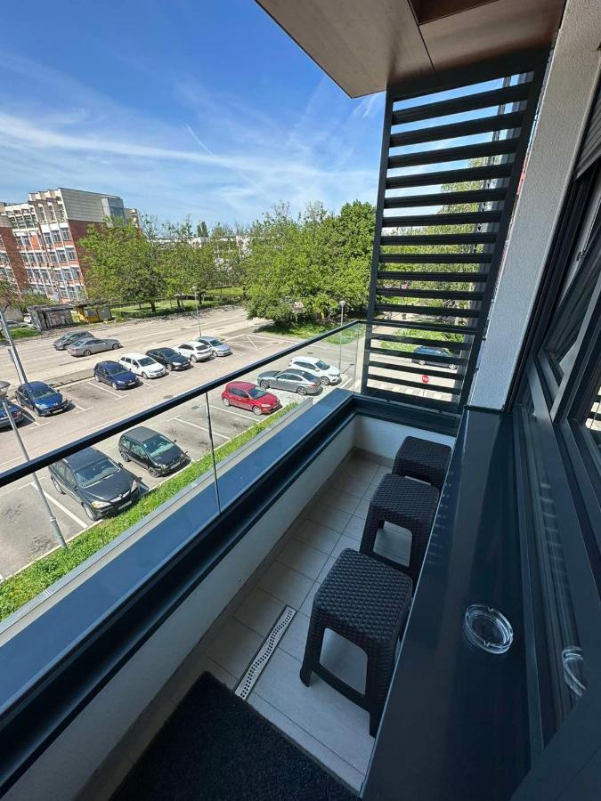 Square Apartment Banja Luka Luaran gambar